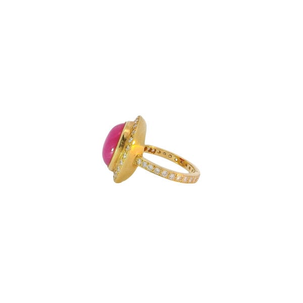18K Yellow Gold 1970's 10.15ct Oval Cabochon Ruby & .92ct Diamond Halo/Eternity Ring Size 6.75