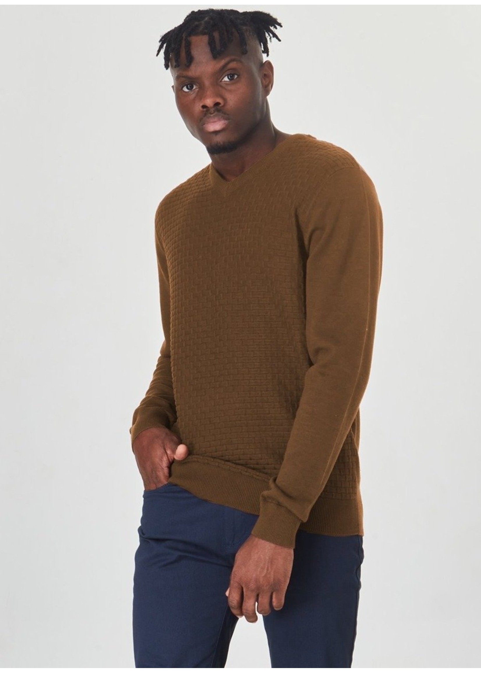 Point Zero Point Zero Brick Stitch V-Neck Sweater