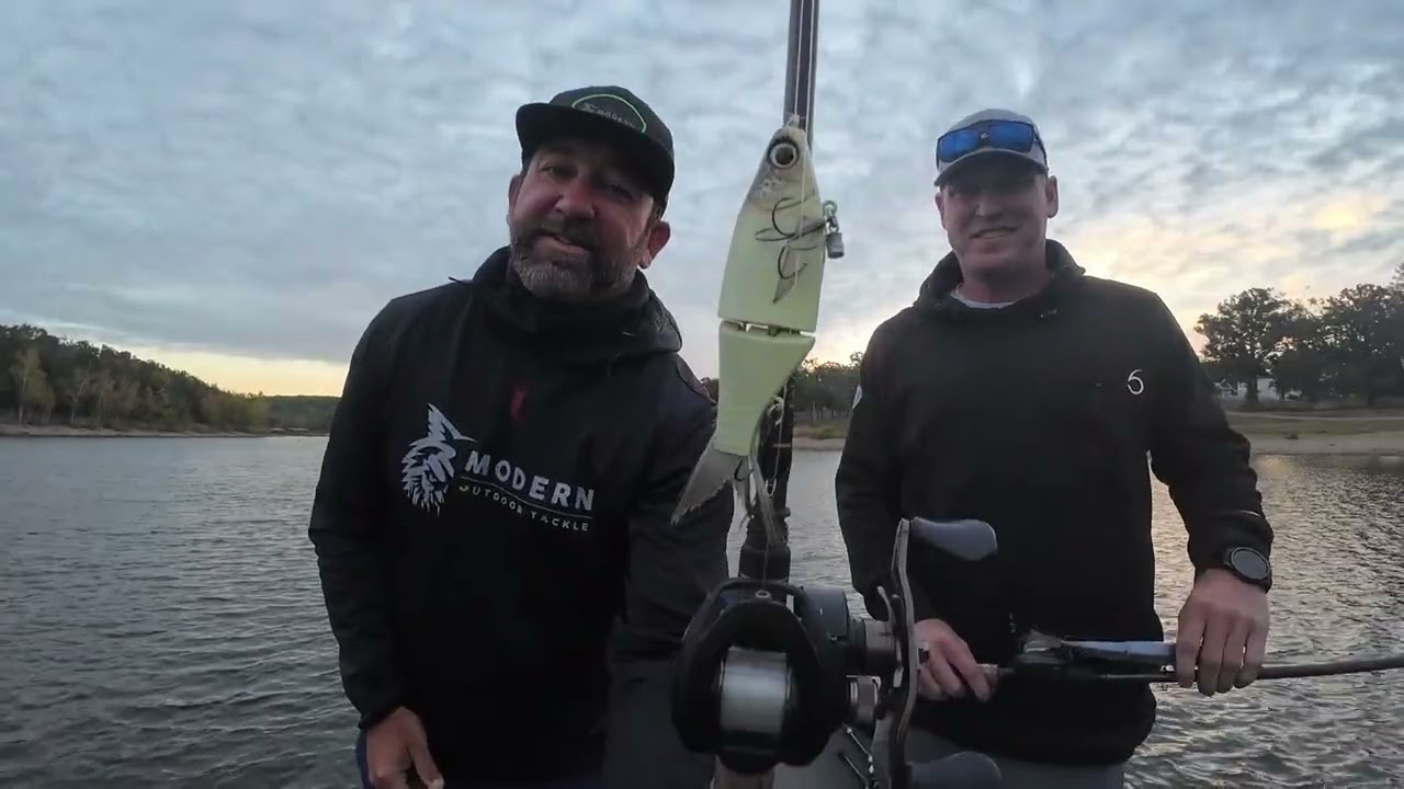 Glide Bait Fishing with Matthew Cloud — Coy Hines