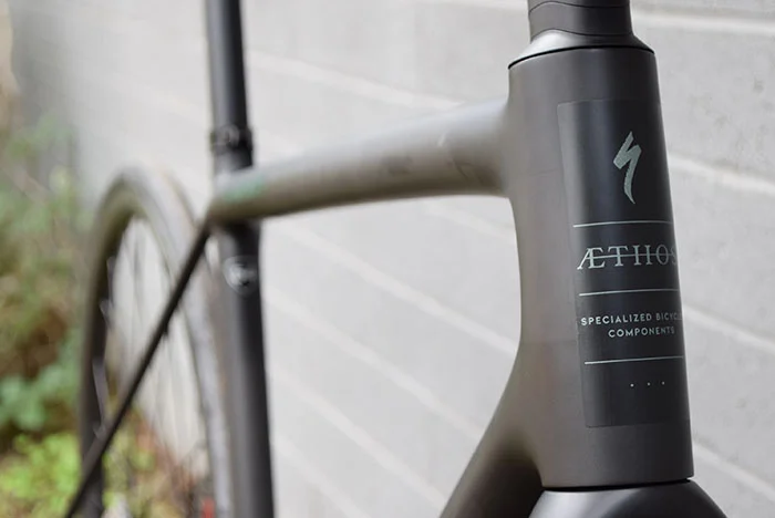 Aethos2 Flat Bar Townie