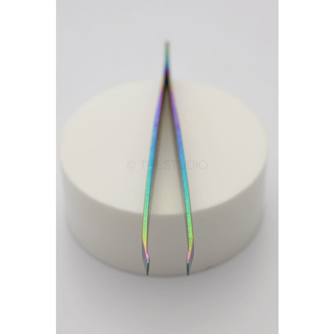 Satin Edge - Slant Tip Titanium Tweezers - Neo Chrome