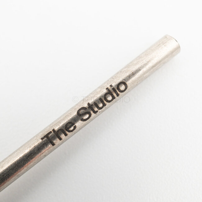 The Studio - Bit - The Dust Buster - White Large