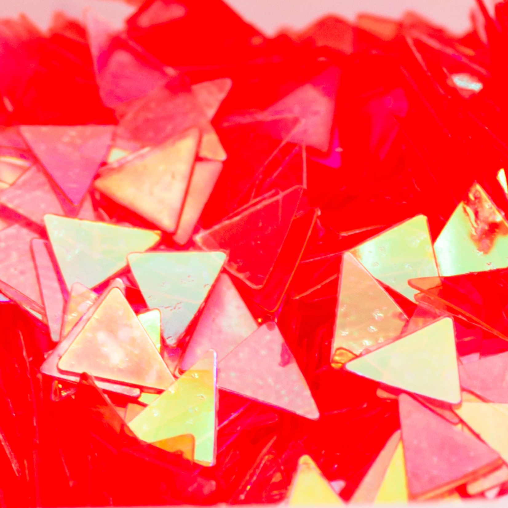 The Studio - Art Pack #094 - Assorted Red Confetti - 012 - 12 pcs