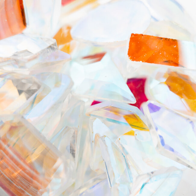 The Studio - Art Pack #284 - Assorted Large Peach Iridescent  Rhinestones