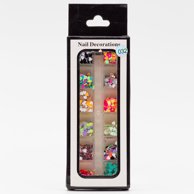 The Studio - Art Pack #225 - Assorted Heart Confetti - 12 pcs - 032