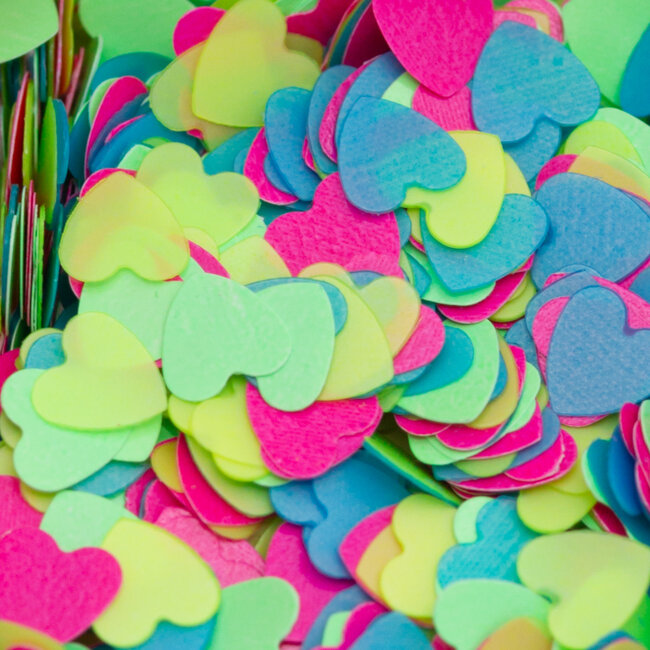 The Studio - Art Pack #225 - Assorted Heart Confetti - 12 pcs - 032