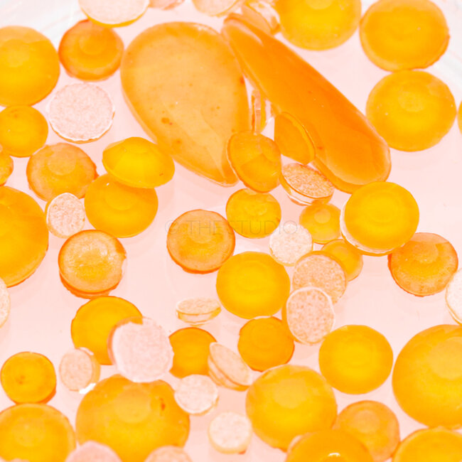 The Studio - Art Pack #102 - Assorted Charms - 6 pcs