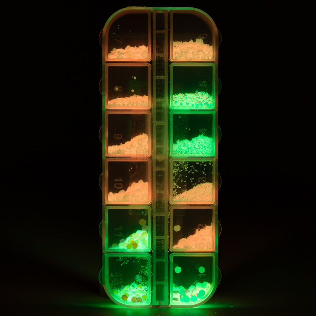 The Studio - Art Pack #108 - Glow In The Dark Confetti - D - 12 pcs