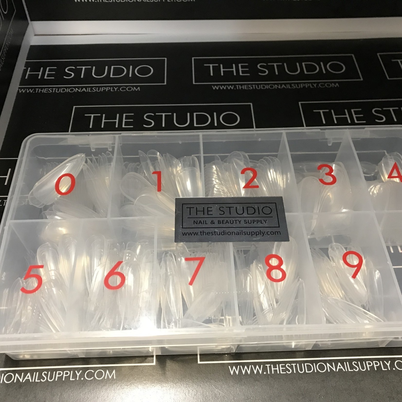 The Studio The Studio - Tip Box - Full Cover - Stiletto Clear -
