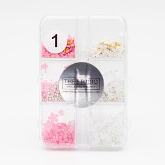 The Studio The Studio - Art Pack #343 - Assorted 3D Flower Charms - 01