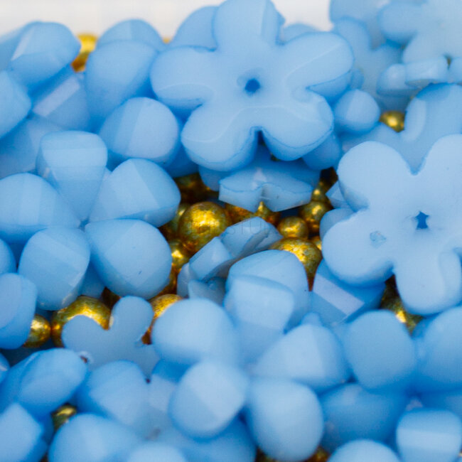 The Studio - Art Pack #344 - Assorted 3D Flower Charms - 05