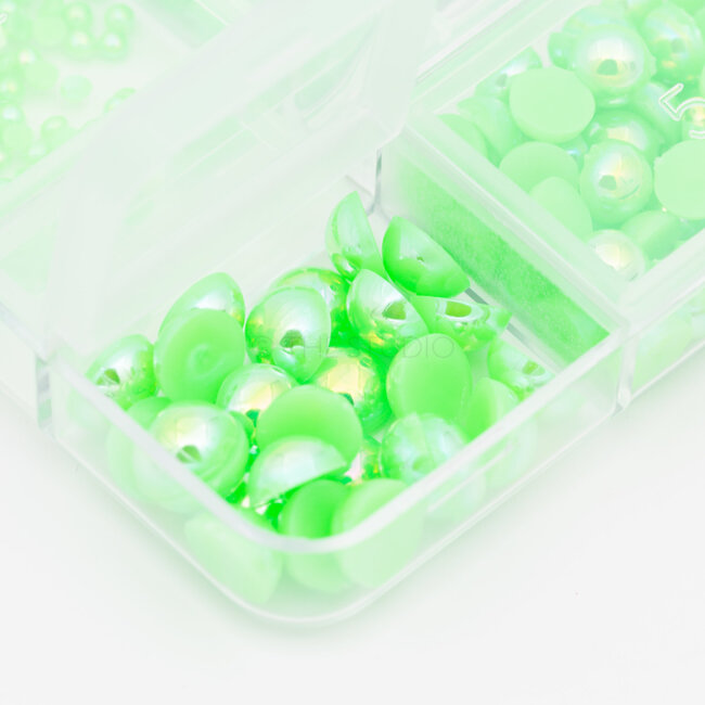 The Studio - Art Pack #381 - Assorted Neon Green Pearls - 6 pcs