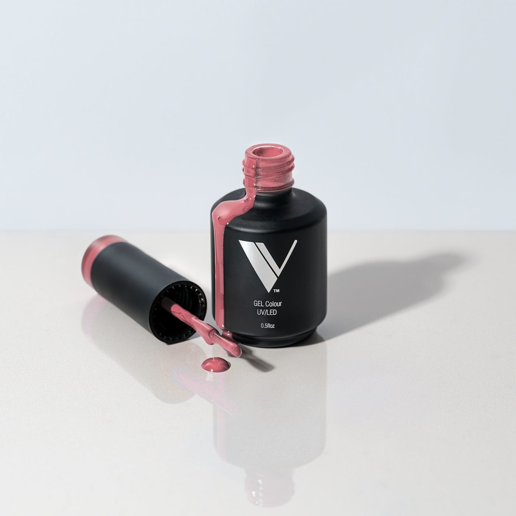 Valentino Beauty Pure Valentino Gel Polish 021 (Pretty and Pink) The Studio Nail and