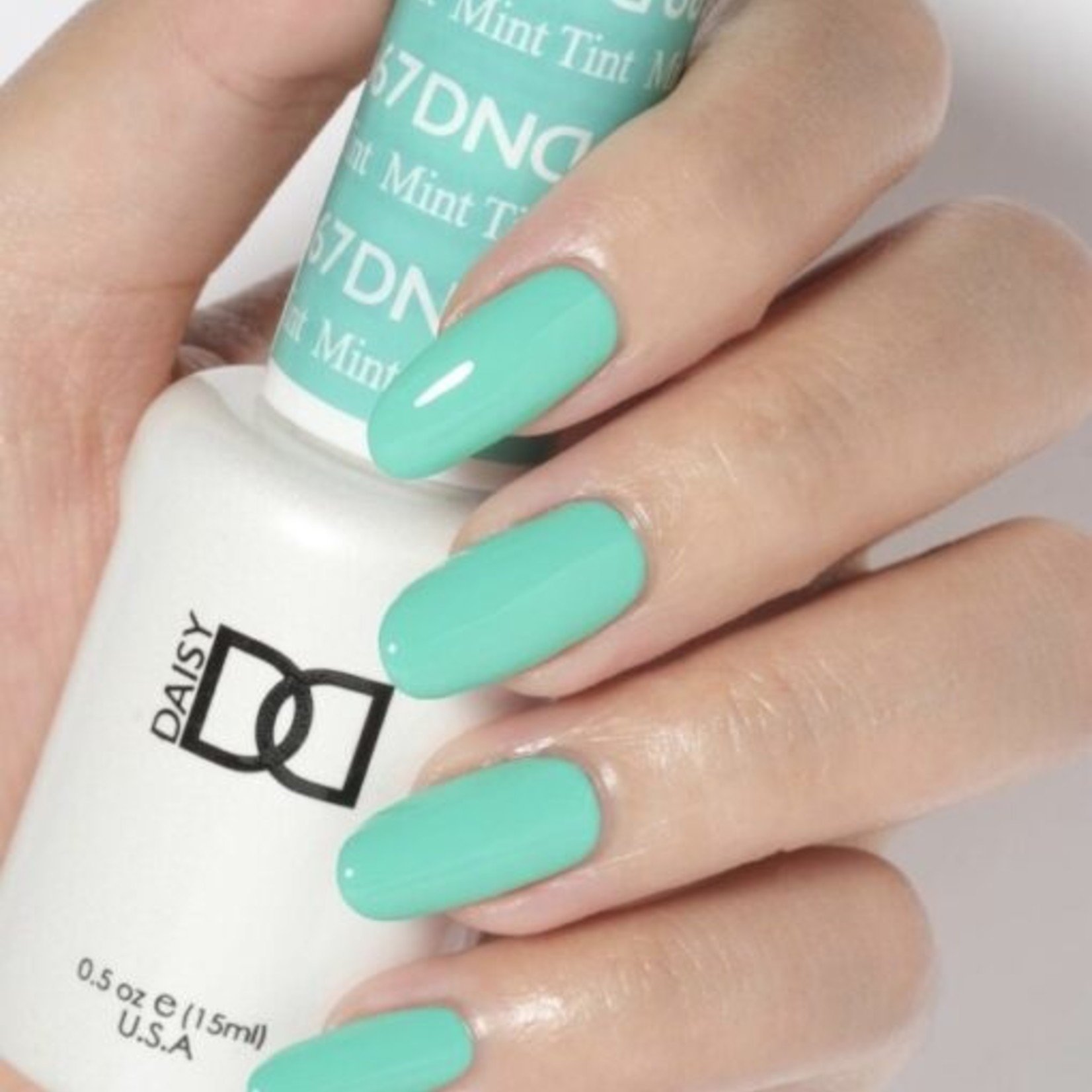 DND DND - 0 667 - Mint Tint - DUO Polish