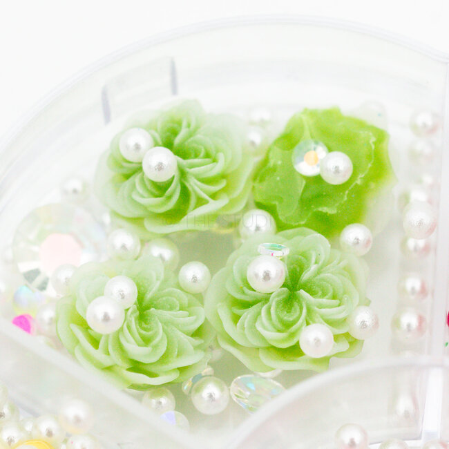 The Studio - Art Pack #554 - Roses, Pearls