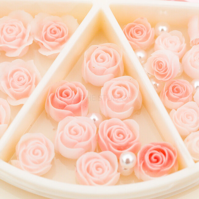 The Studio - Art Pack #550 - Roses - Light Pink