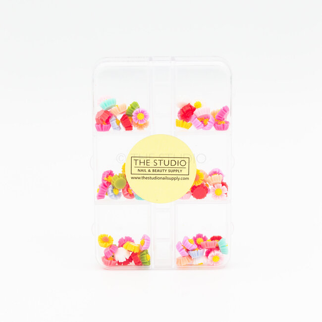 The Studio - Art Pack #548 - Assorted Flowers