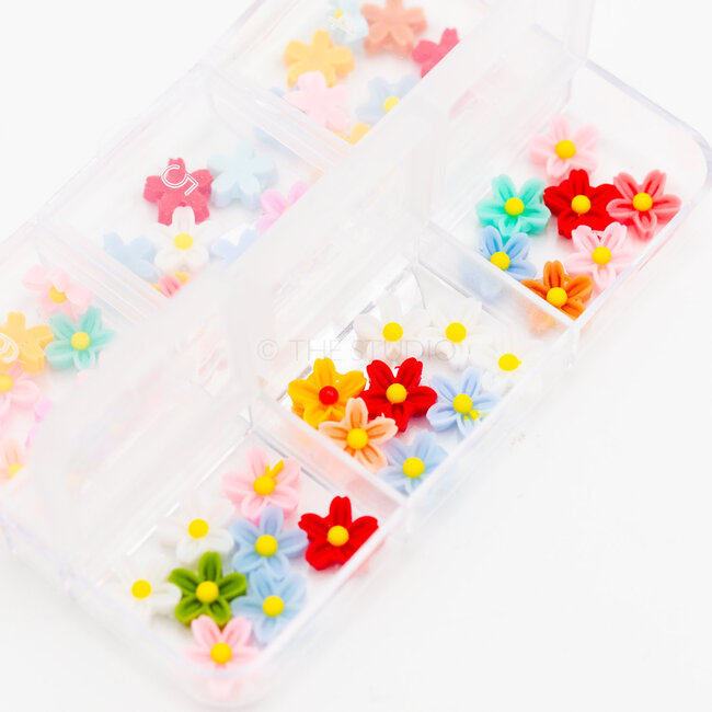 The Studio - Art Pack #546 - Assorted Flowers