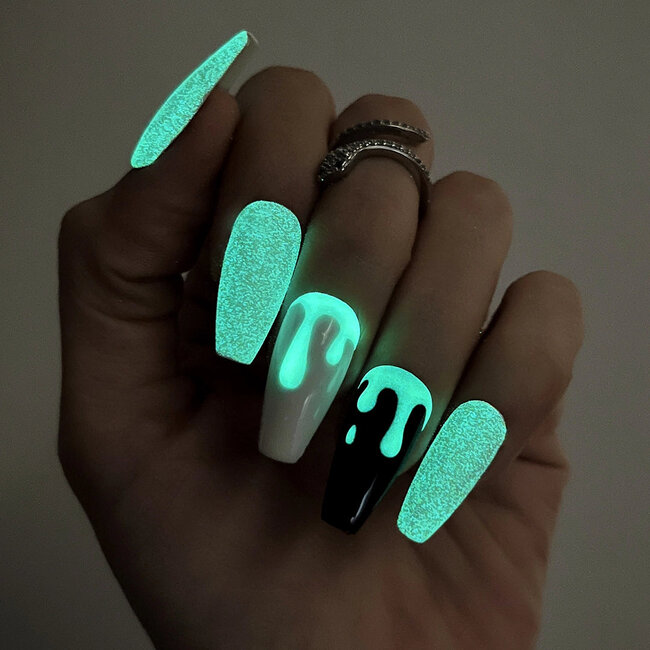 Pink Mask - Glow in the Dark - 1 - Nail Art