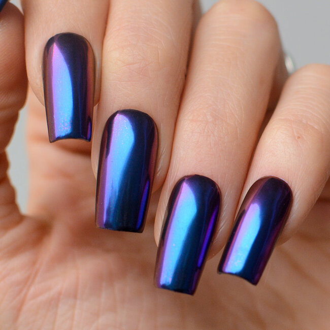 Pink Mask - Chameleon - 4 - Nail Art