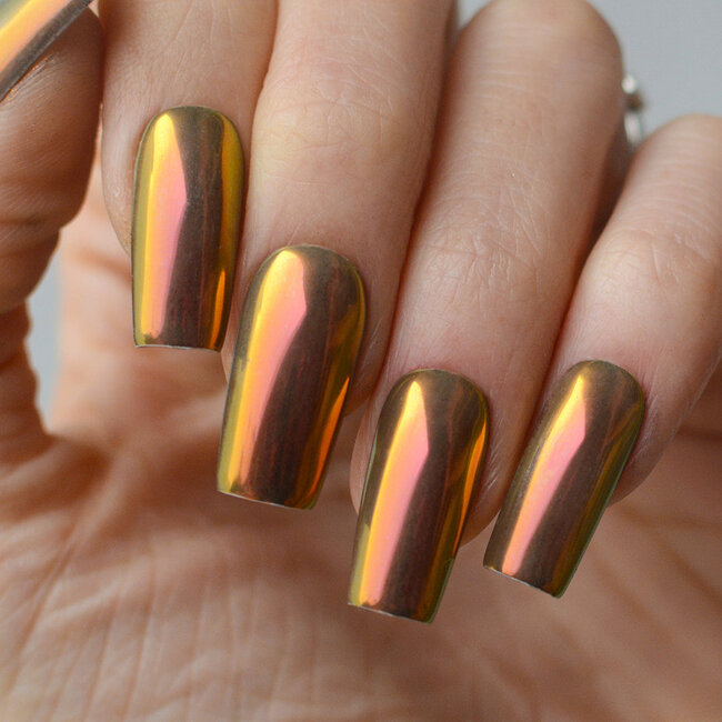 Pink Mask - Chameleon - 5 - Nail Art