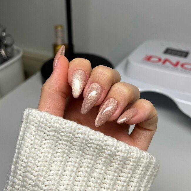 DND DIVA - 9D Cat Eye - 30 Daydream - Afterglow