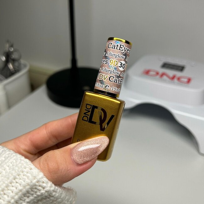 DND DIVA - 9D Cat Eye - 30 Daydream - Afterglow