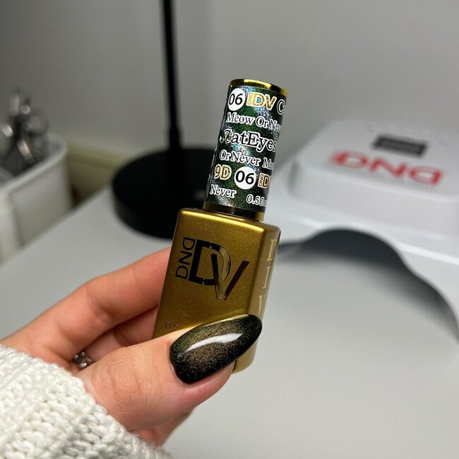 DND DIVA - 9D Cat Eye - 06 Glassball - Meow Or Never