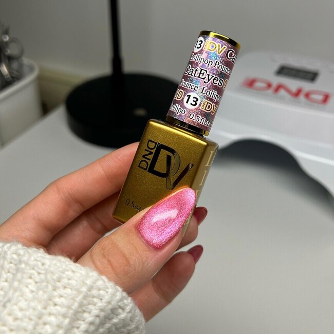 DND DIVA - 9D Cat Eye - 13 Candy - Lollipop Pounce
