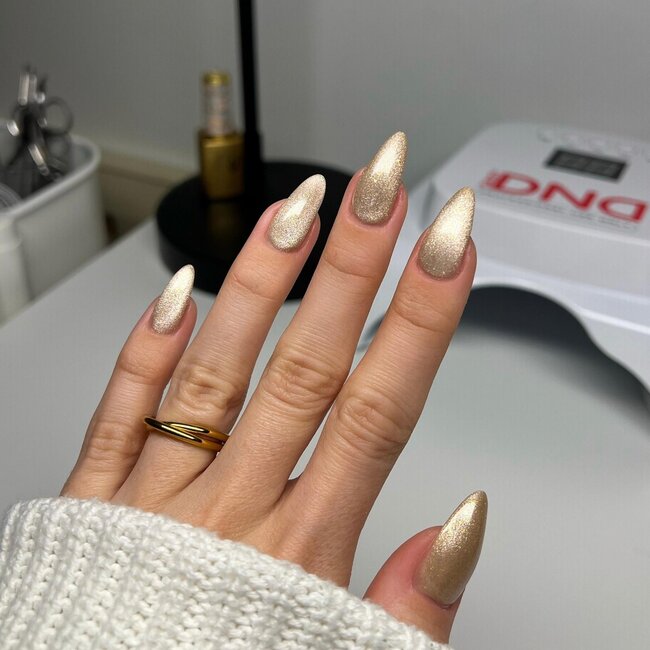 DND DIVA - 9D Cat Eye - 34 Daydream - Fur-st Place