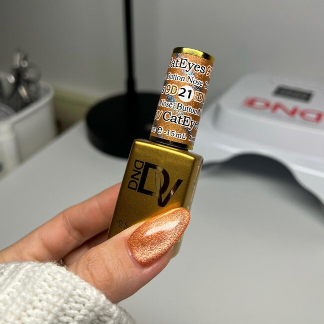 DND DIVA - 9D Cat Eye - 21 Candy - Button Nose