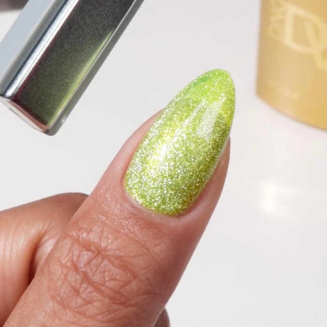 DND DIVA - 9D Cat Eye - 15 Candy - Lemon Whiskers