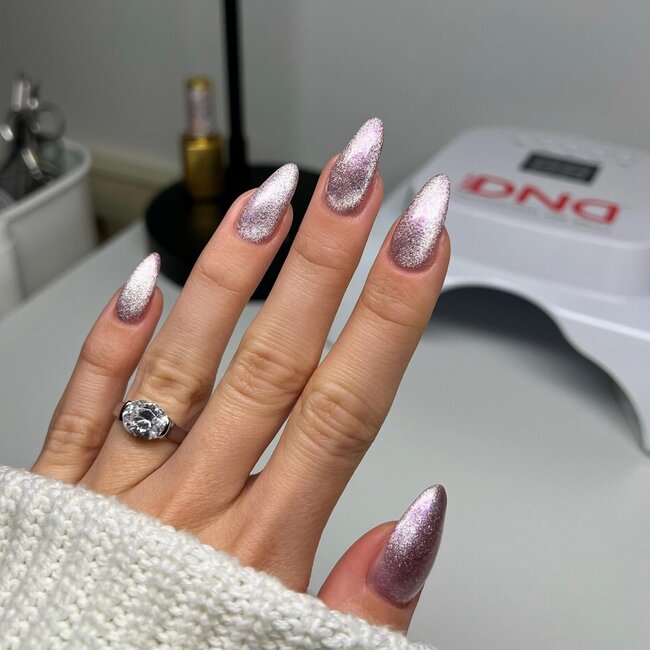 DND DIVA - 9D Cat Eye - 33 Daydream - Pucker Up