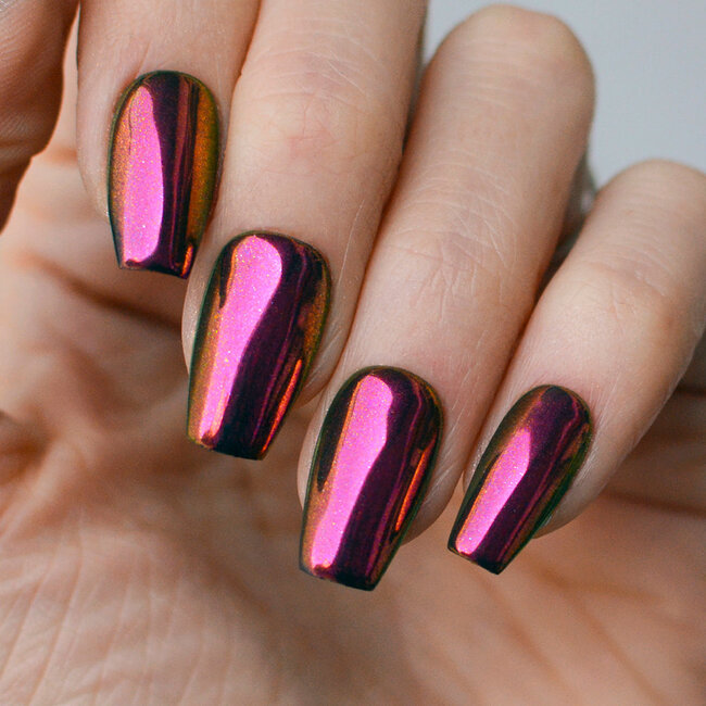 Pink Mask - Aurora #6 - Nail Art Chrome
