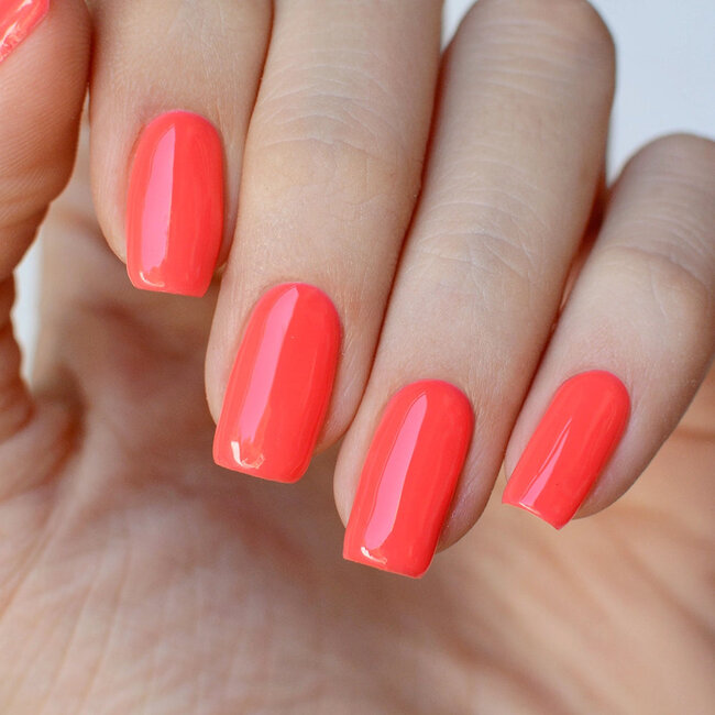 Pink Mask - Gel Polish - 135 Red John