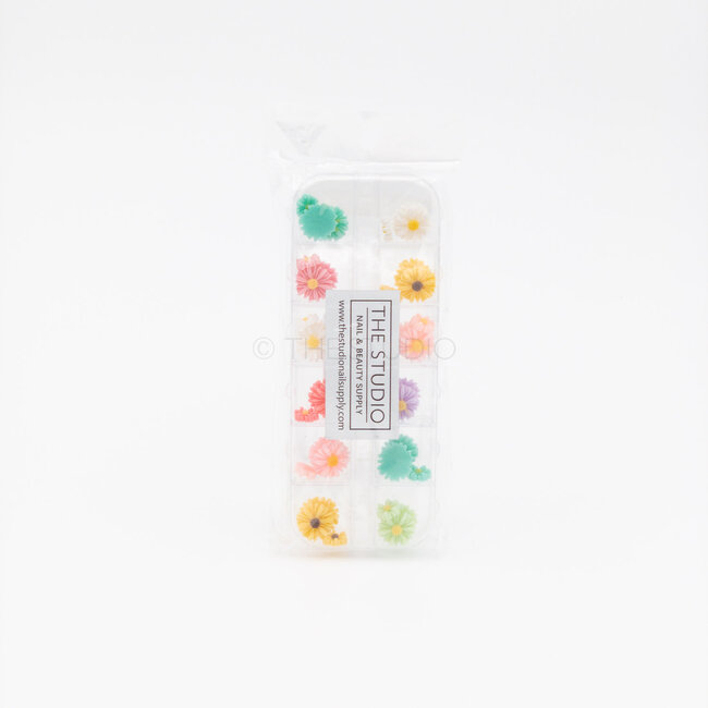 The Studio - Art Pack #122 - Assorted Acrylic Flowers - 12 pcs