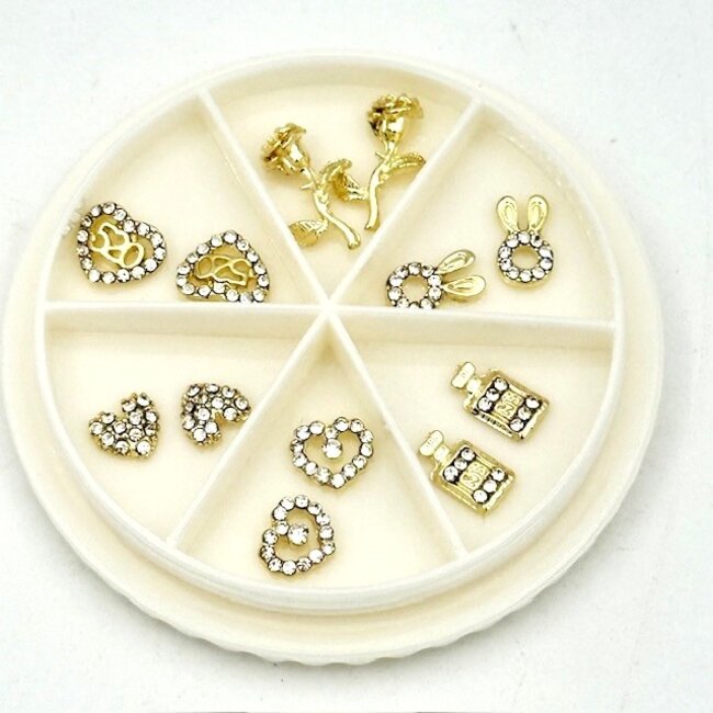 The Studio - Art Pack #534 - Heart and Flower Charms - 12 pcs