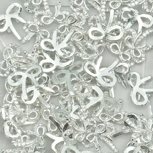 The Studio - Art Pack #596 - Silver Bow Charms