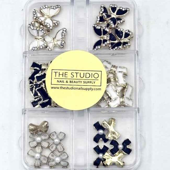 The Studio - Art Pack #601 - Butterfly,  Bow Charms