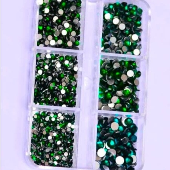 The Studio - Art Pack #584 - Assorted Emerald Green Rhinestone - 6 pcs