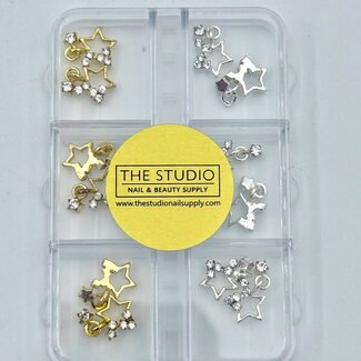 The Studio The Studio - Art Pack #573 - Assorted Silver, Gold Star Charms