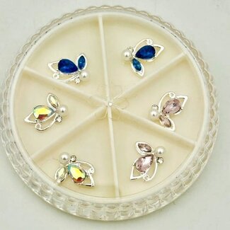 The Studio The Studio - Art Pack #517 - Butterfly Rhinestone Pearl Charms - 6 pcs