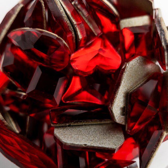 The Studio - Art Pack #281 - Assorted Large Red Rhinestones