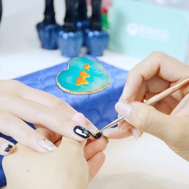 The Studio - Rock Plate Palette  - Heart - Aqua