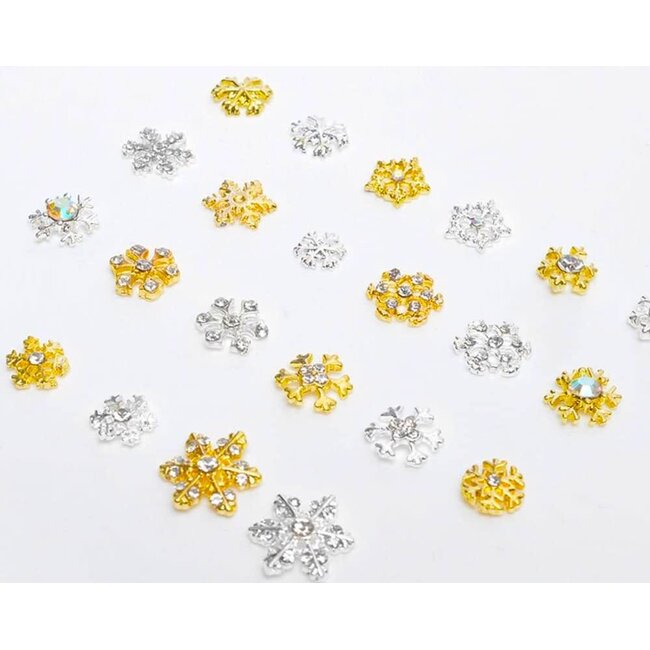 The Studio - Art Pack #625 - Snowflakes - Silver Gold