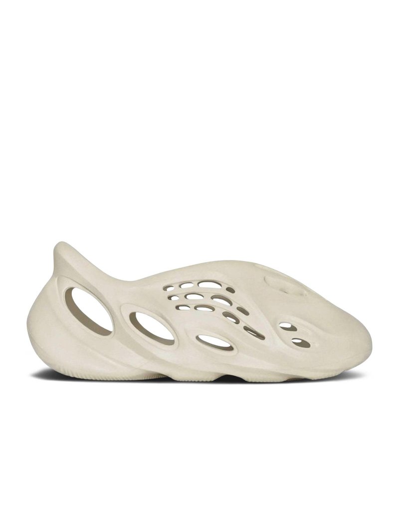 YZY YEEZY SAND FOAM RNNR