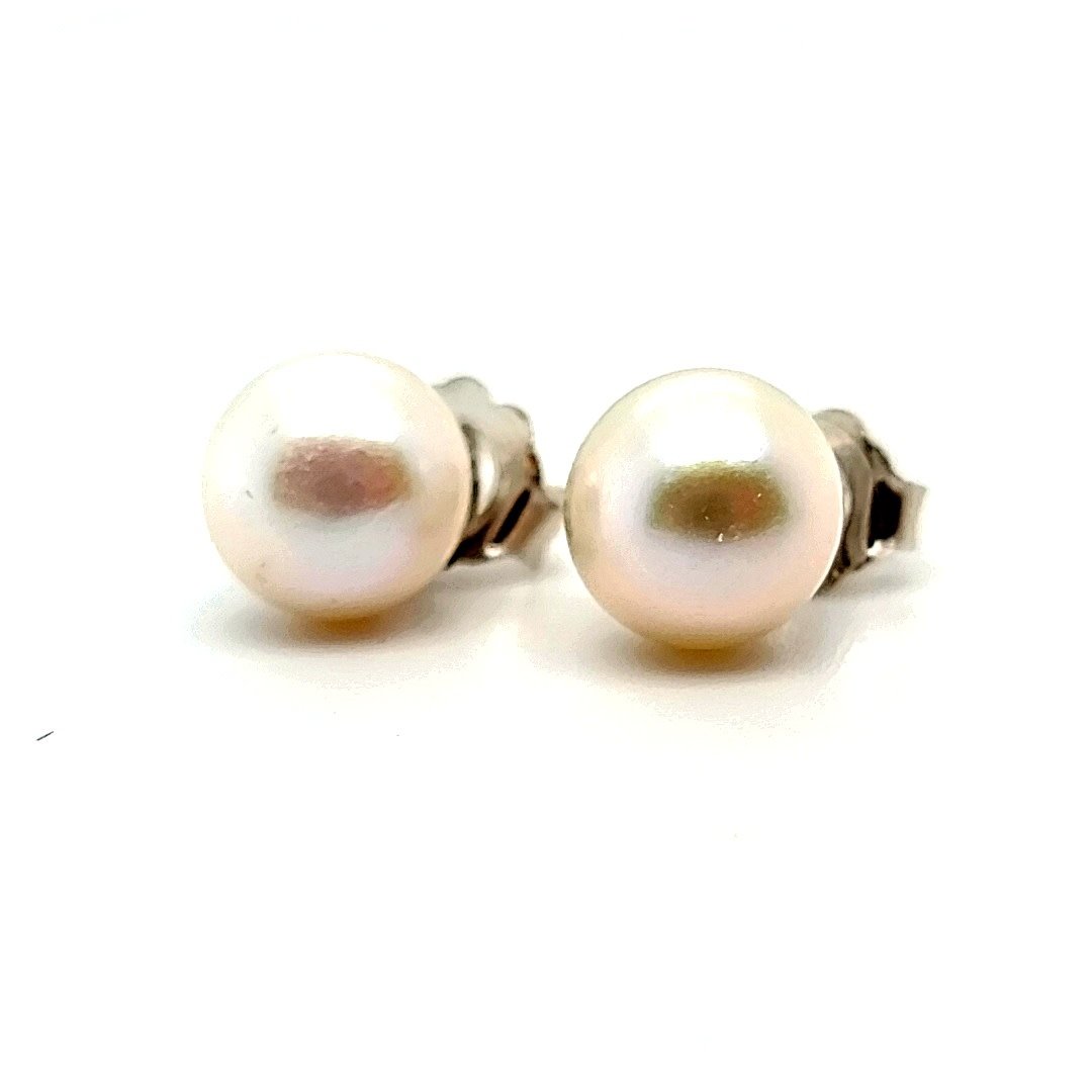 14KW 7.5MM Freshwater Pearl Stud Earrings