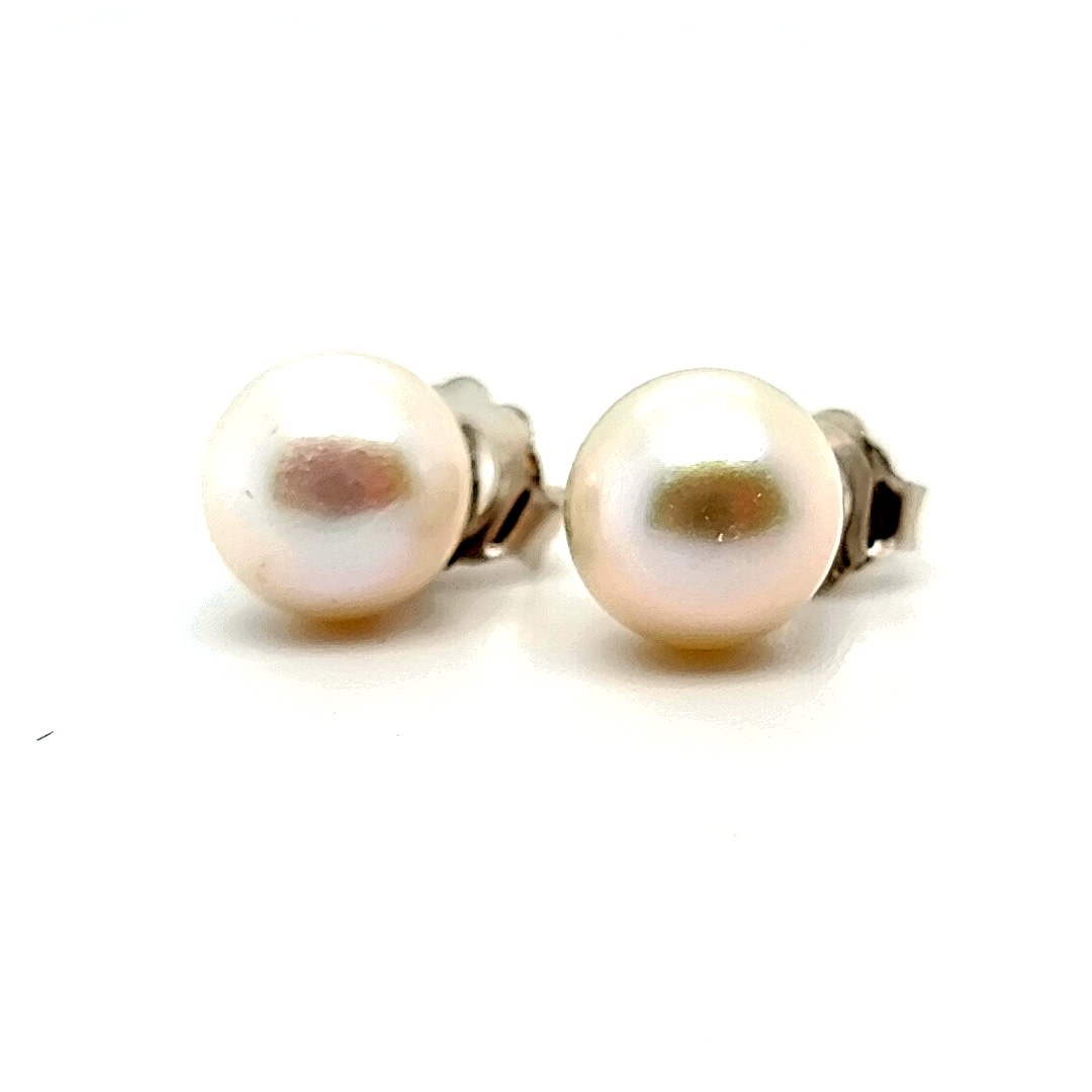 14KW 7.5MM Freshwater Pearl Stud Earrings 14KW 7.5MM Freshwater Pearl Stud Earrings