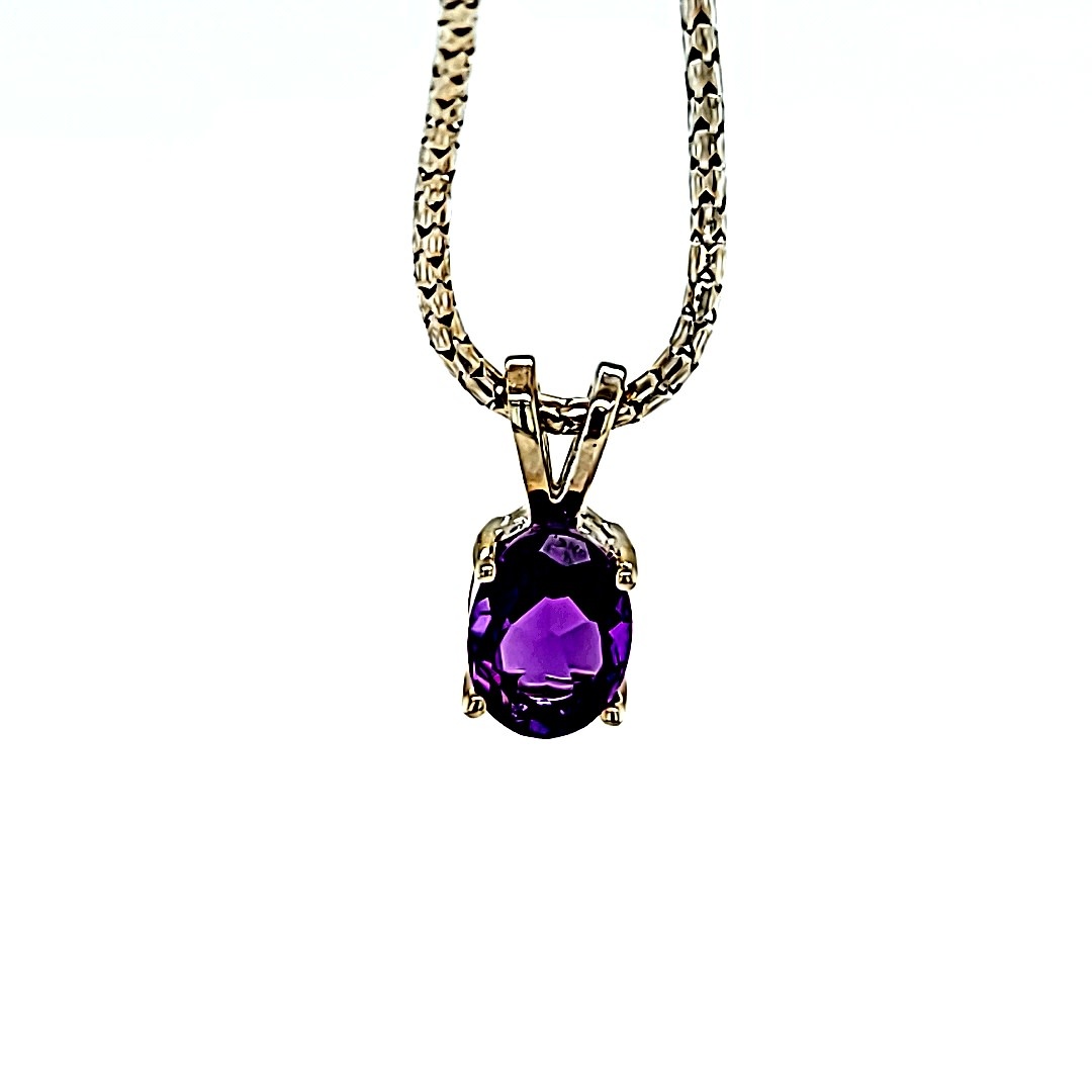 14KW Oval 0.73CT Amethyst Pendant