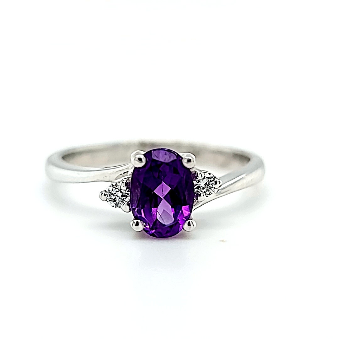 14KW Amethyst Fashion Ring With Diamond Accents